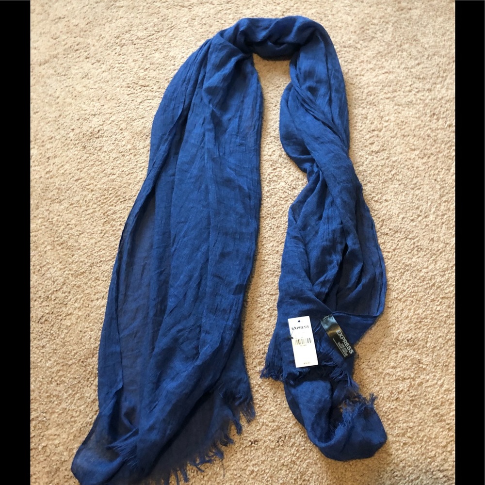 Express scarf